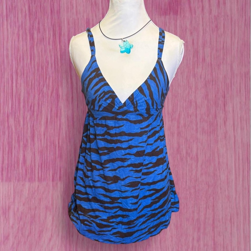 delia's 2000s blue zebra babydoll top